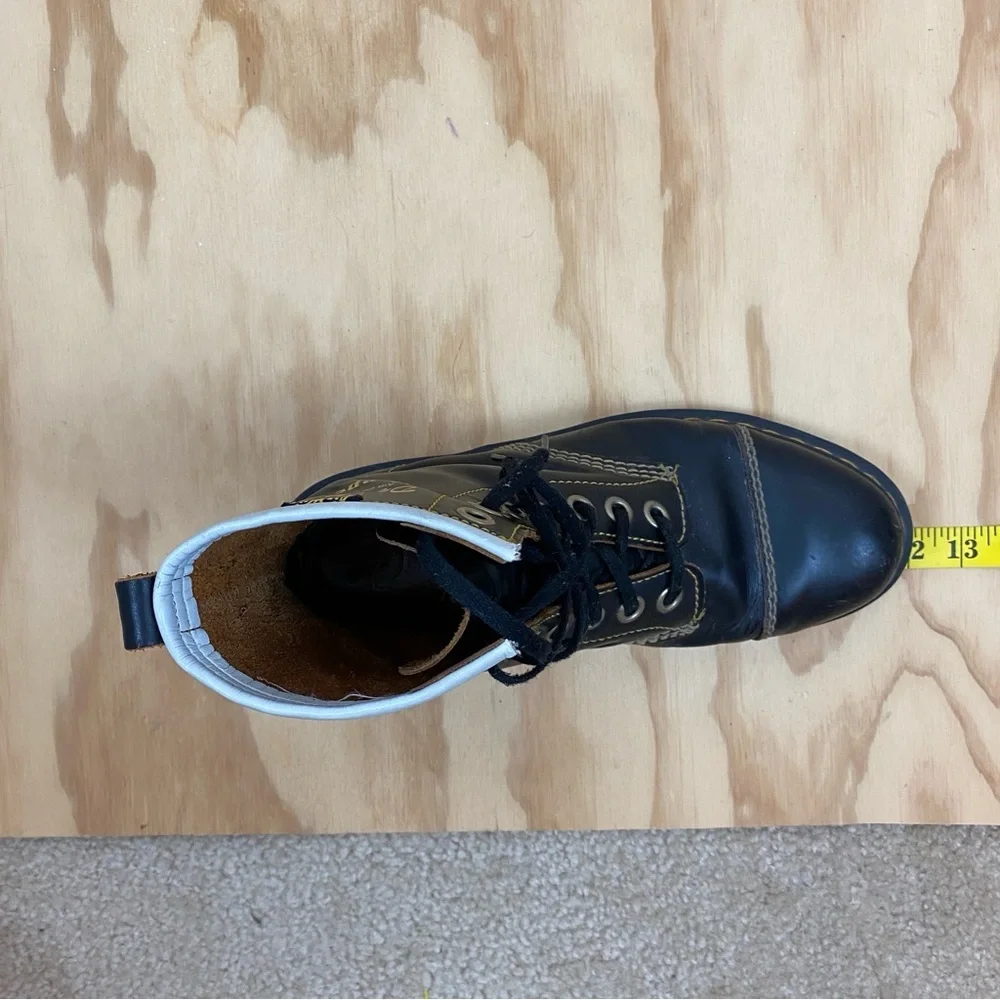 Dr. Martens 8-Eye Capper Vintage Smooth Leather Boots - Picture 8 of 11